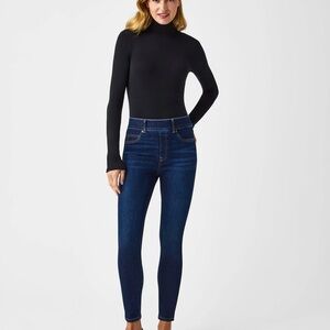 Spanx NWT Ankle Skinny Jean Midnight Shade Size S